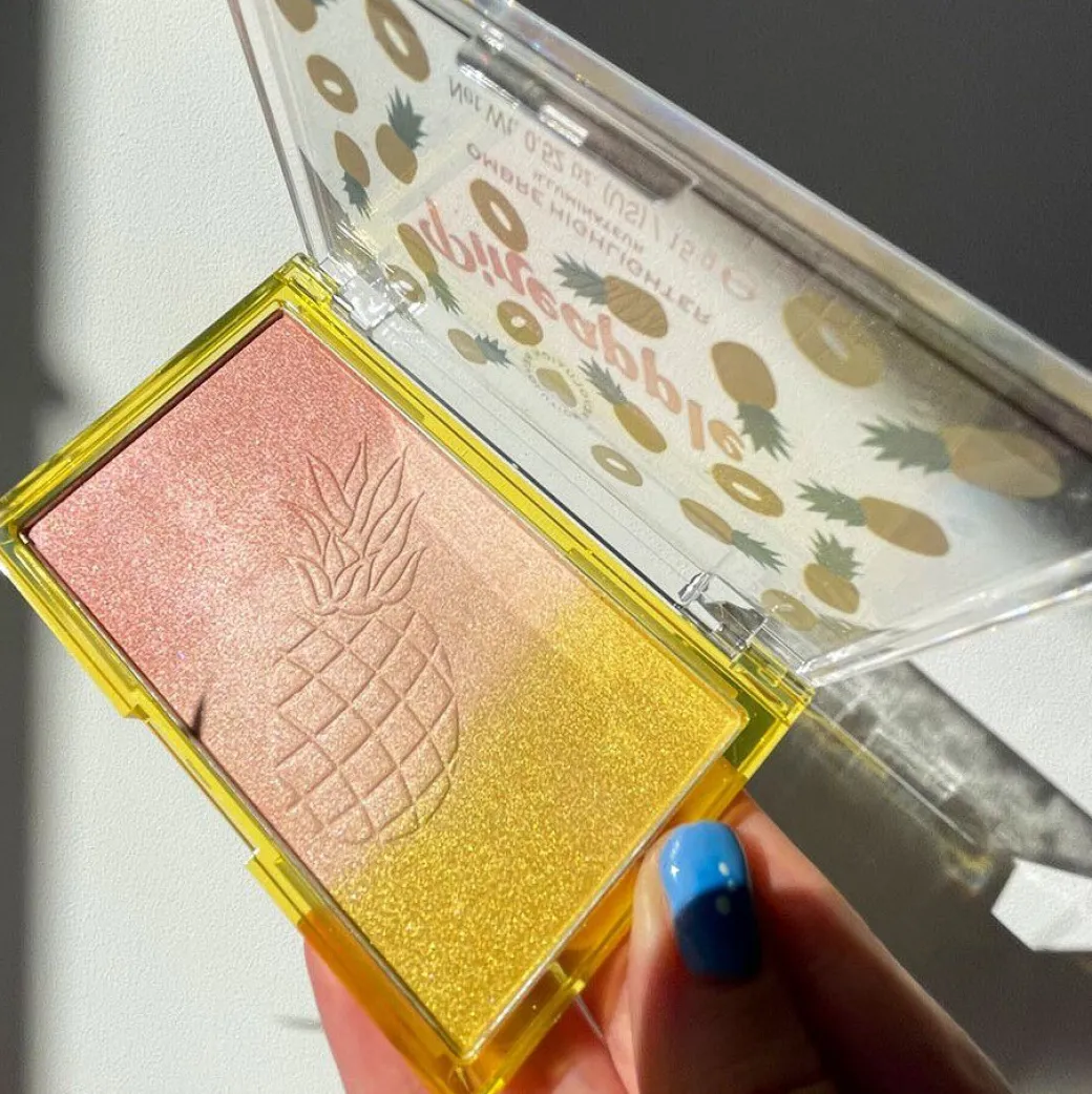 I Heart Revolution Pineapple Ombre Highlighter