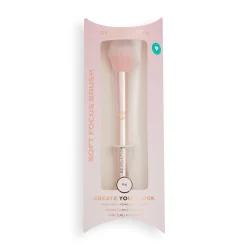 Makeup Revolution Create Soft Focus Brush R6