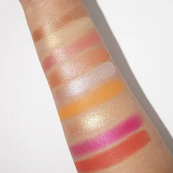 Makeup Revolution Forever Flawless Regal Romance Shadow Palette