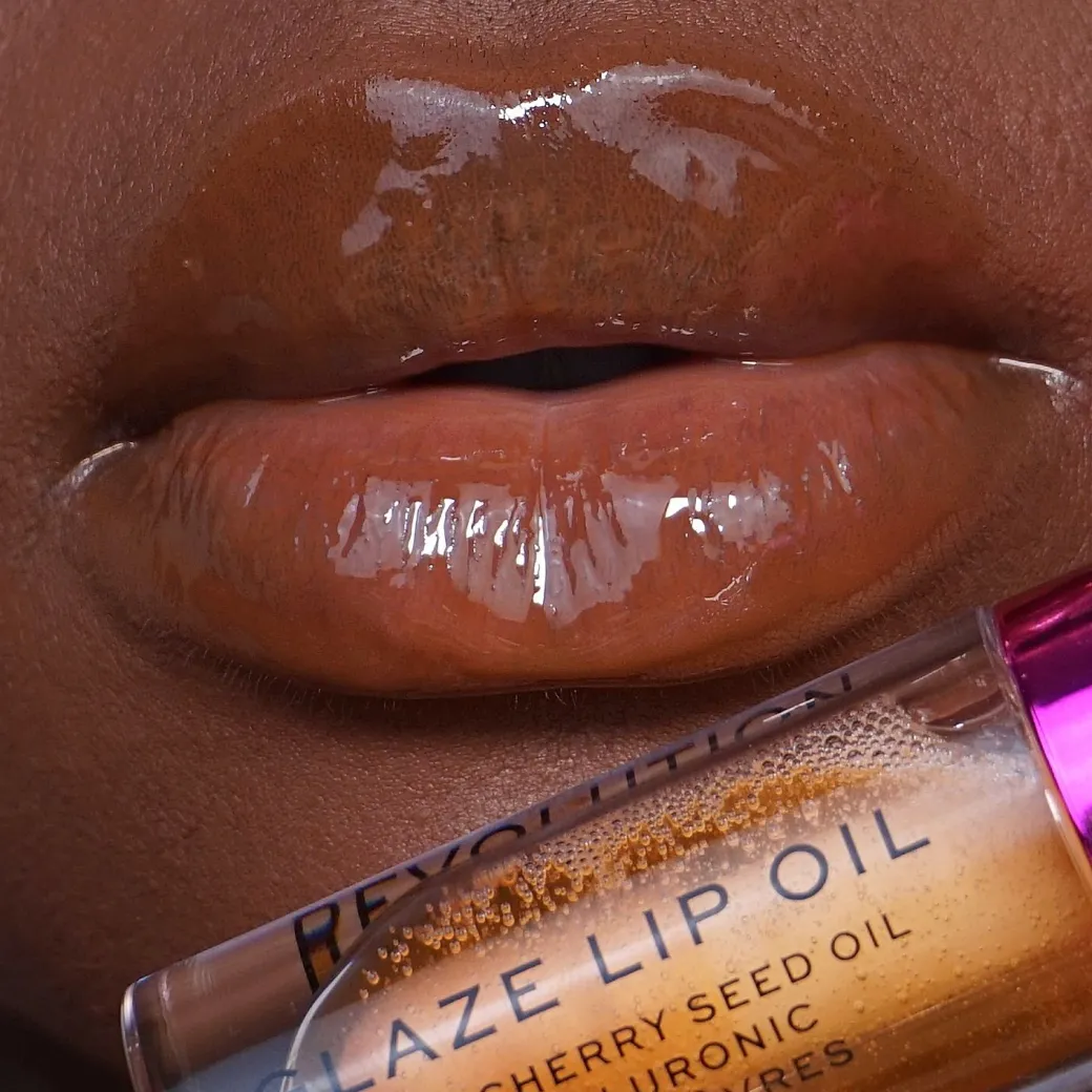 Makeup Revolution Glaze Lip Oil Getaway Terracotta