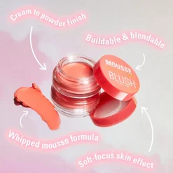 Makeup Revolution Mousse Blusher Squeeze Me Soft Pink