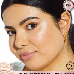 Makeup Revolution Reloaded Highlighter Dare to Divulge