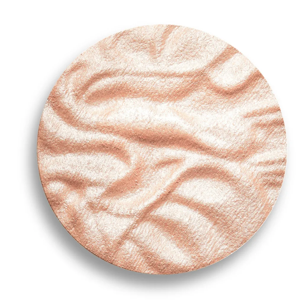 Makeup Revolution Reloaded Highlighter Dare to Divulge