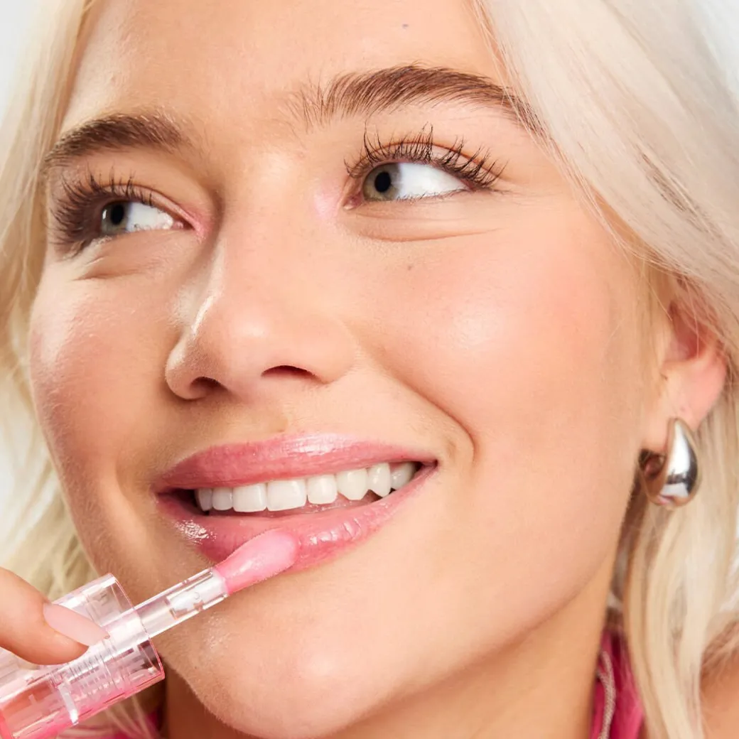 Revolution Pout Lip Oil
