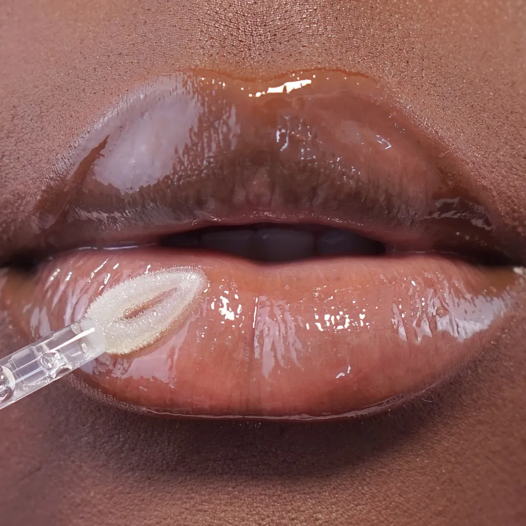 Revolution Pro Vegan Collagen Peptide High Shine Lip Gloss Mode